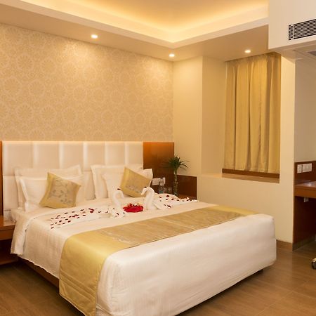 Amalfi Grand Hotel Patna  Eksteriør billede